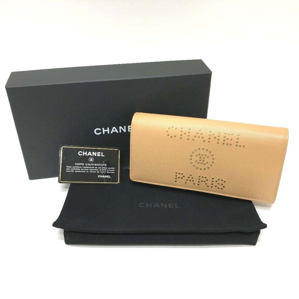 CHANEL Cream Wallet - Picture 12 of 12
